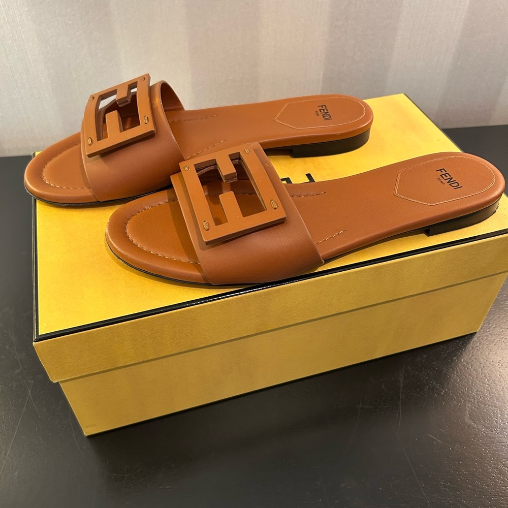 Fendi Tan Leather Slides with FF Cutout - Picture 4 of 7